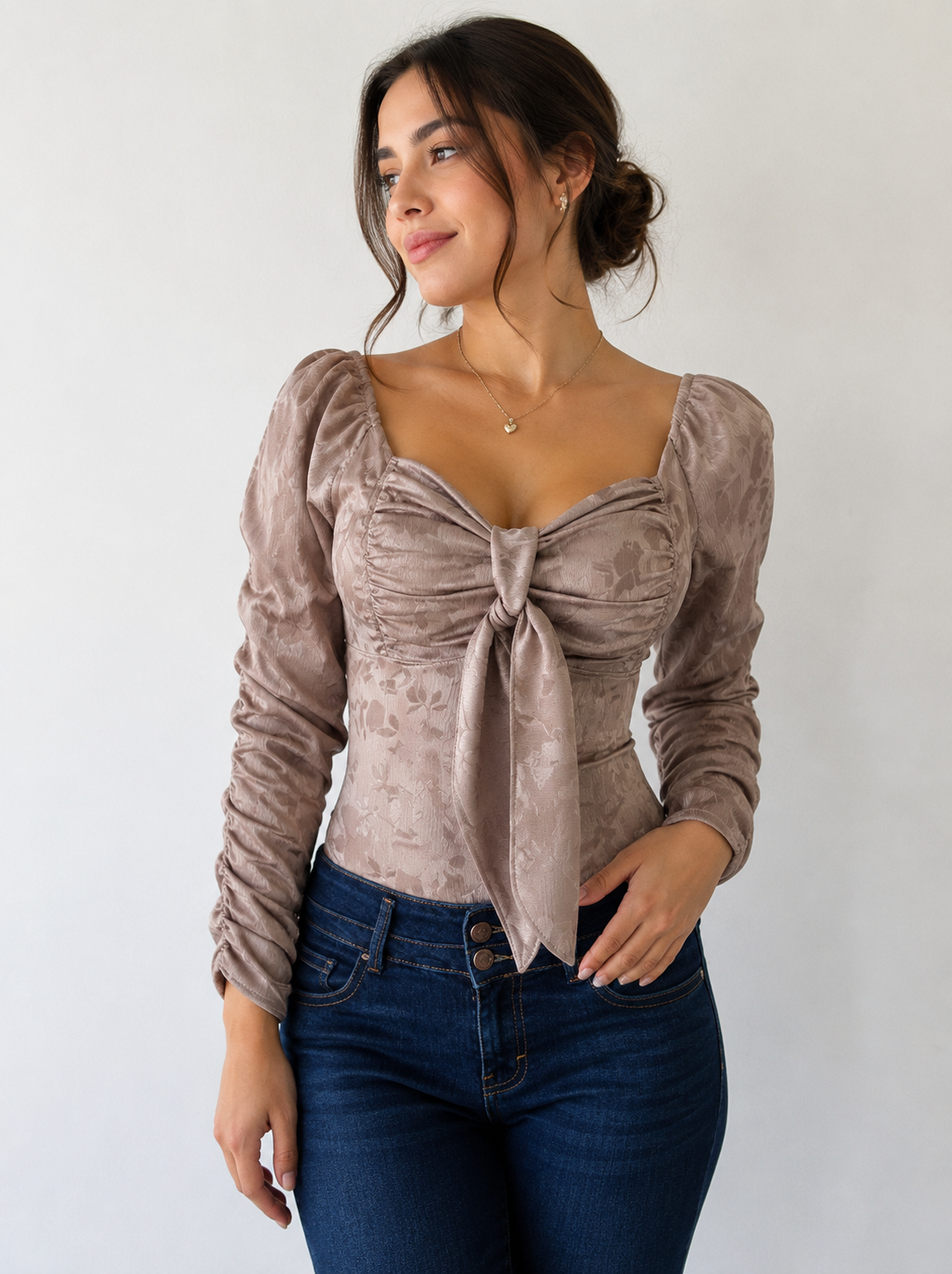 Blusa Naty Corset con Lazo Grande y Mangas Fruncidas Beis