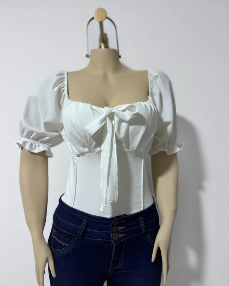 Blusa Lusia Tipo Corset con Lazo Frontal y Mangas Bombachas