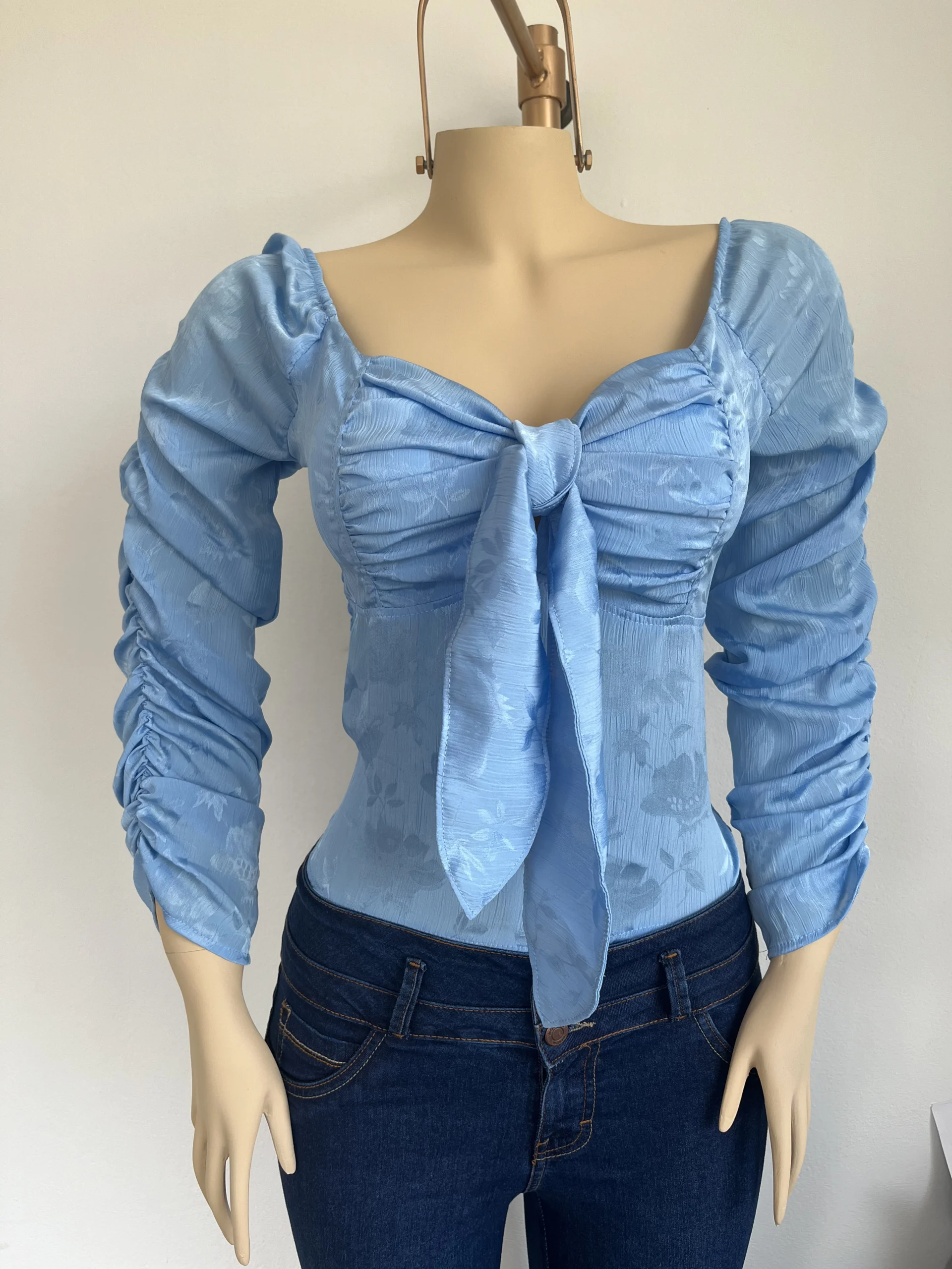Blusa Naty Corset con Lazo Grande y Mangas Fruncidas Beis - Imagen 2