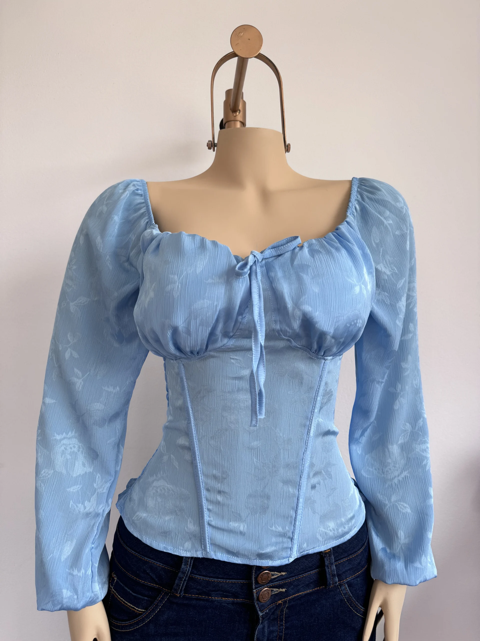 Blusa Corset Mariela con Mangas Largas y Lazo Frontal (copia)