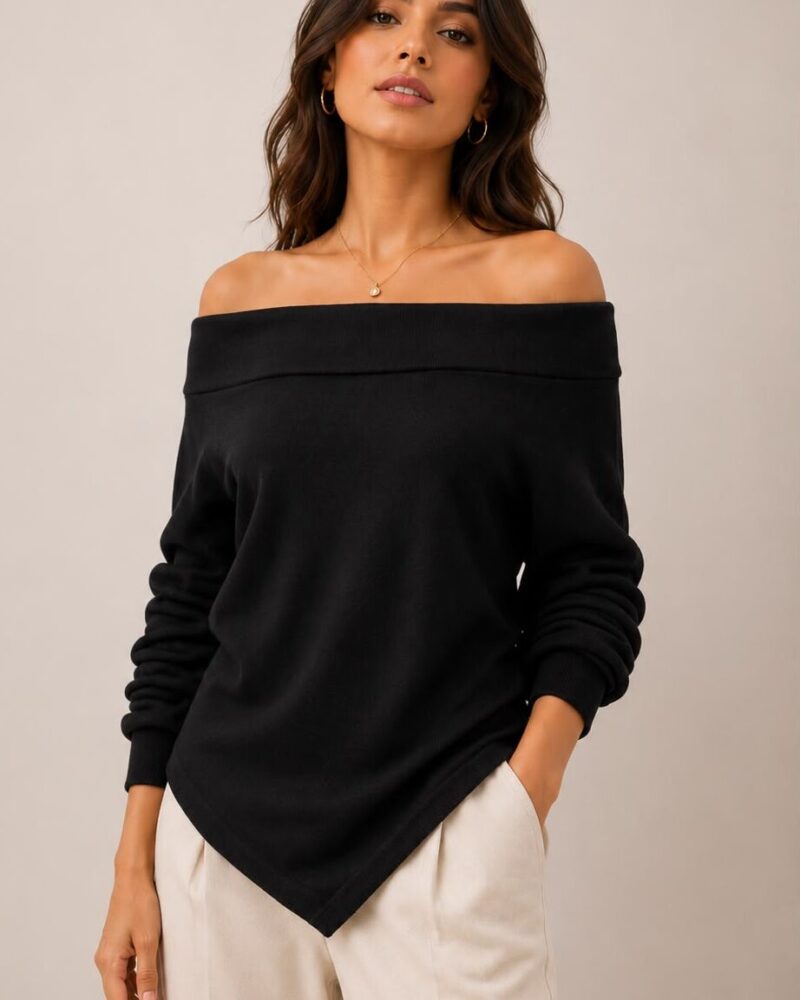Chompa Off Shoulder Ojal- Negro